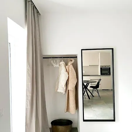 Lily Apartman *